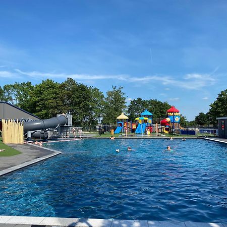 Ferienhaus Luxchalet #Vaju Lathum# Am See, Strand, Pool, Nationalpark Eksteriør billede