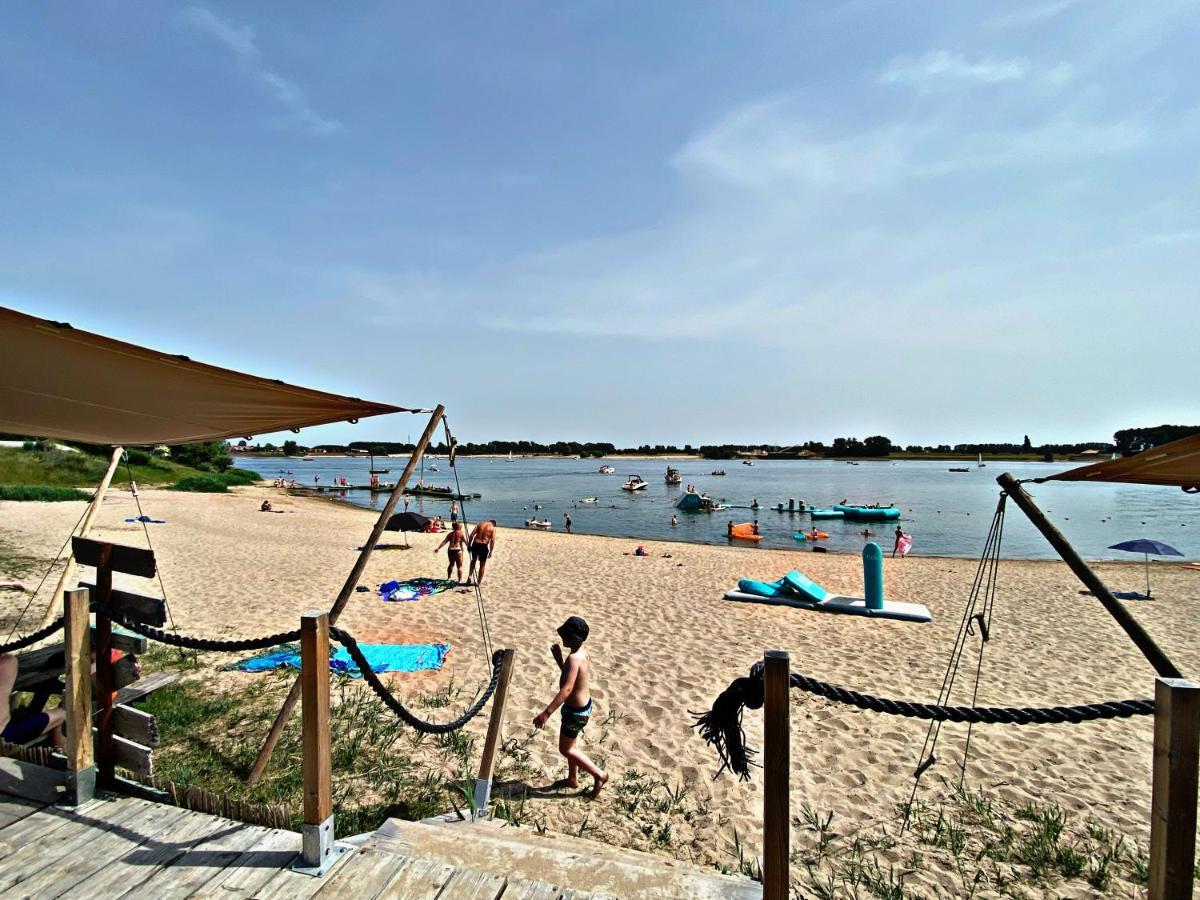 Ferienhaus Luxchalet #Vaju Lathum# Am See, Strand, Pool, Nationalpark Eksteriør billede