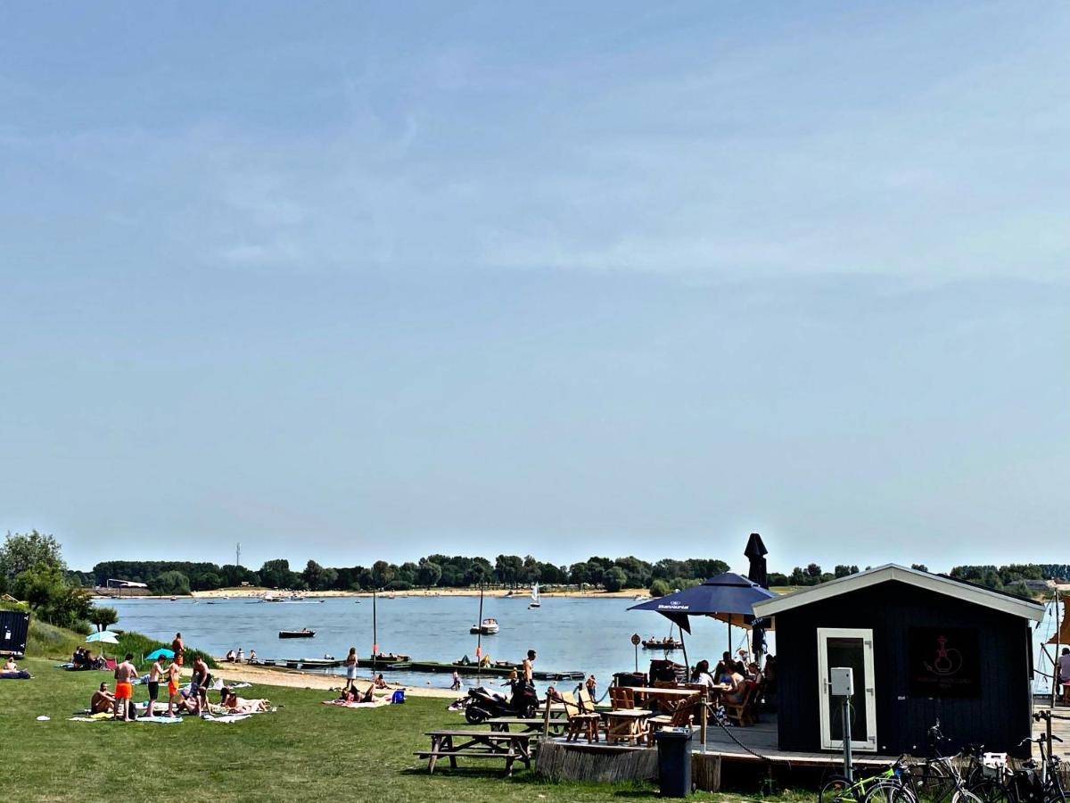 Ferienhaus Luxchalet #Vaju Lathum# Am See, Strand, Pool, Nationalpark Eksteriør billede