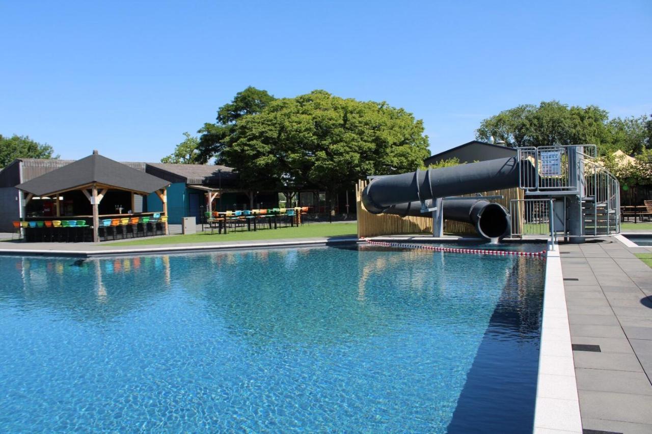 Ferienhaus Luxchalet #Vaju Lathum# Am See, Strand, Pool, Nationalpark Eksteriør billede