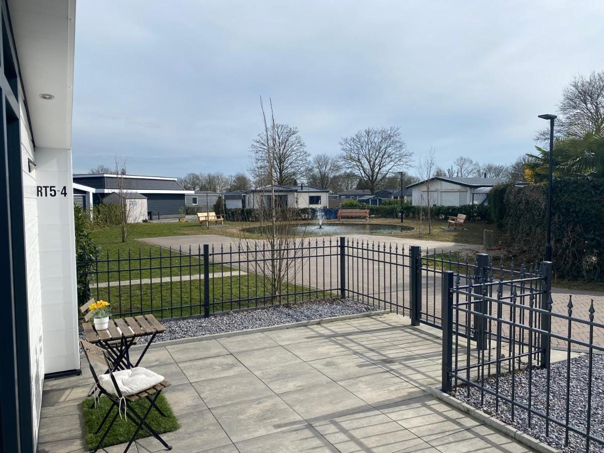 Ferienhaus Luxchalet #Vaju Lathum# Am See, Strand, Pool, Nationalpark Eksteriør billede